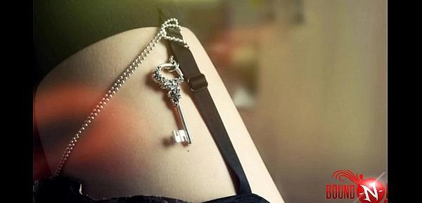 BDSM-Erfahrungsbericht Plötzlich der FemDom ausgeliefert – Erlebnisse des Keuschheitsgürtelträgers (3)